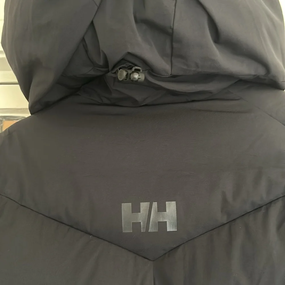 Helly Hansen Adore Puffy Parka, Black, SM - Picture 11 of 12